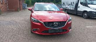 Schadeauto Mazda 6 Bj 2-2015 2.2 4WD Automaat Navi Led koplampen led achterlichten leren Sportstoelen met Memory keyless Entry trekhaak 2015/2