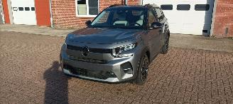 Vaurioauto  passenger cars Citroën C3 e-C3 Max uitvoering Navigatie Climatecontrol CruiseControl Stoelverwarming stuurwiel met verwarming Voorruit met verwarming 4xElektrische ramen Elektrische-spiegels met parkeerstand Full Led koplampen led achterlichten Privacy glas Achteruitrijcamera 2025/8
