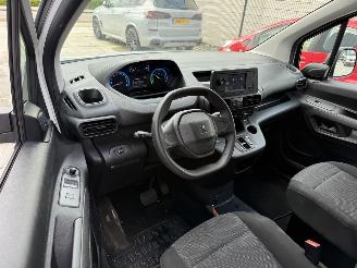 Peugeot Partner E-PARTNER PRO 50 kWh 136 PK picture 3