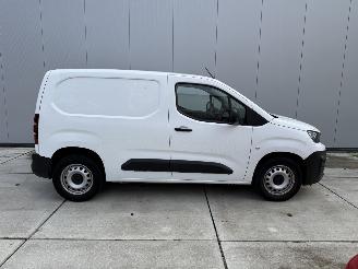 Peugeot Partner E-PARTNER PRO 50 kWh 136 PK picture 7