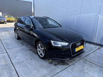 krockskadad bil auto Audi A4 2.0 TDI Design Pro Line AUTOMAAT-NAVI-PDC 2017/5
