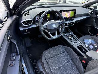 Seat Leon 2.0 TDI FR Business Intense AUTOMAAT-PANO-NAVI picture 3