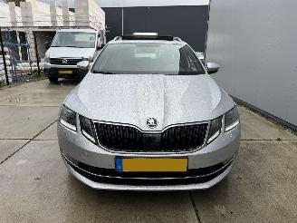 Skoda Octavia 1.5 TSI Greentech Buss Edition Plus -AUTOMAAT-LEDER-PANO-NAVI picture 14