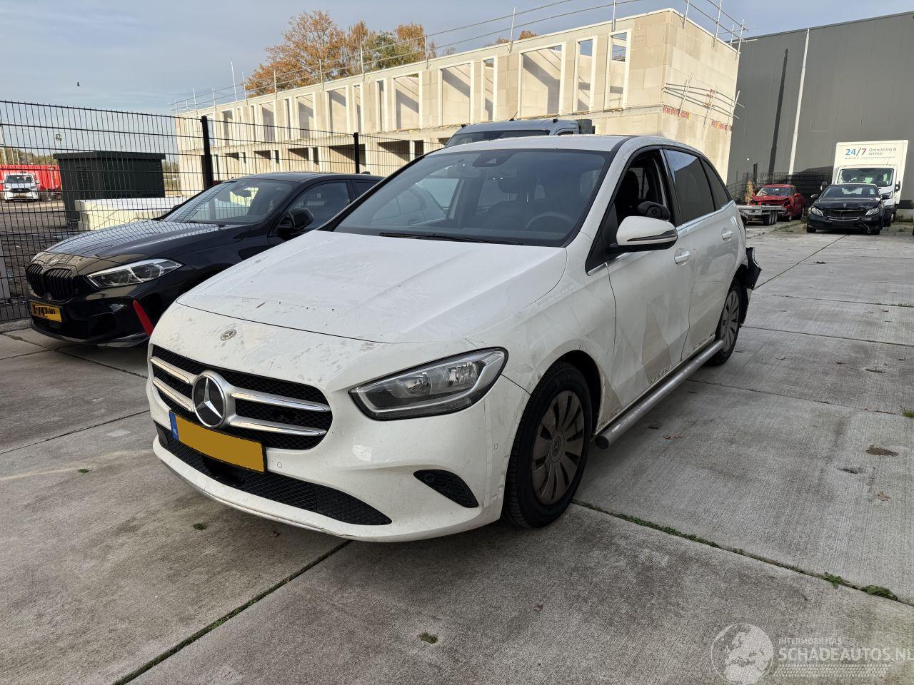 Mercedes B-klasse 200d Advantage 150PK - AUTOMAAT - CAMERA