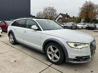 skadebil auto Audi A6 allroad 3.0 TDI QUATRO AUTOMAAT 204 PK -NAVI-PANO-PDC 2014/7