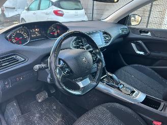 Peugeot 308 1.2 PureTech GT AUTOMAAT-GLAZENDAK-NAVI-CAMERA picture 7