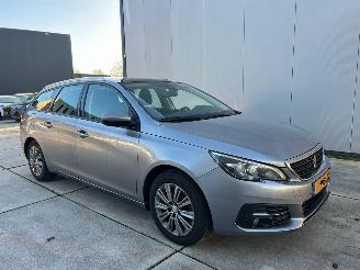 Peugeot 308 1.2 PureTech GT AUTOMAAT-GLAZENDAK-NAVI-CAMERA picture 1