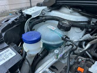 Peugeot 208 EV Pack 50 kWh -NAVI-CLIMA-ACTIRADIUS 362 Km picture 18