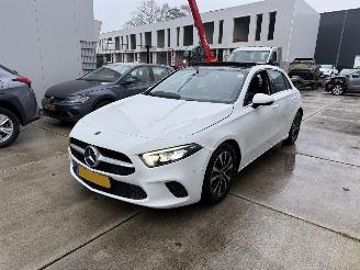 krockskadad bil auto Mercedes A-klasse 160 Business Solutions -PANO-NAVI-PDC-CAMERA 2019/7