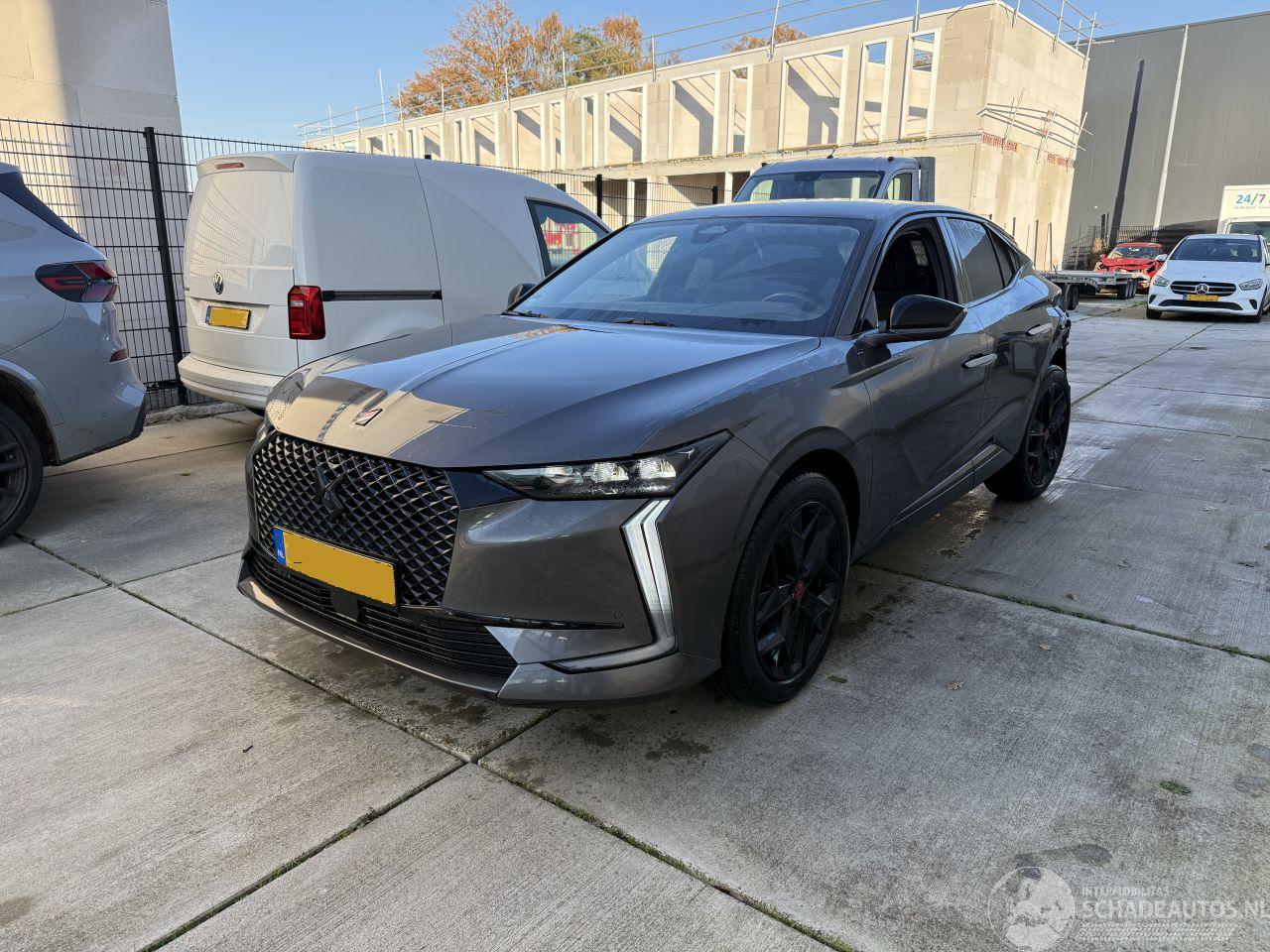 DS Automobiles DS 4 1.2 PureTech Performance Line  AUTOMAAT-NAVI-CAMERA-PDC