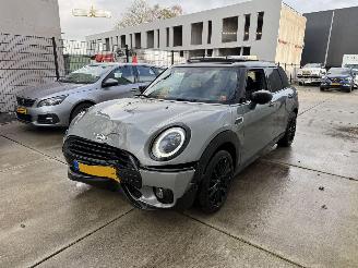 Coche accidentado Mini Clubman 1.5 Cooper Buss Edition PANO-KEYLESS-NAVI-LED 2022/9