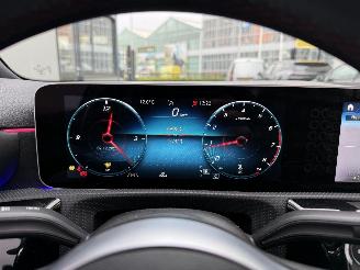 Mercedes A-klasse A180 BUSINESS SOLUTION AMG PANO - SFEER picture 15