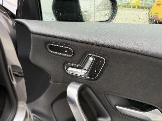 Mercedes A-klasse A180 PREMIUM PLUS AMG PANO - SFEER picture 12