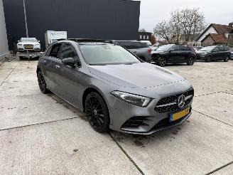 Mercedes A-klasse A180 PREMIUM PLUS AMG PANO - SFEER picture 2