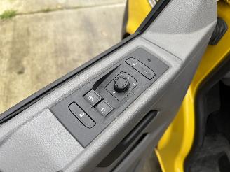 Volkswagen Transporter 2.0 TDI L2H1 30 DC DSG 150PK - NAVI - AIRCO - CRUISE picture 14