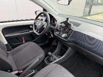 Volkswagen Up! 1.0 picture 6
