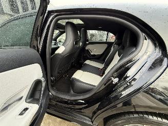Mercedes A-klasse 220 Premium Plus AMG-AUTOMAAT-PANO-NAVI picture 10
