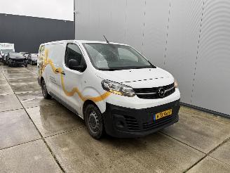 krockskadad bil auto Opel Vivaro VIVARO-E  136 PK L3H1 EDITION NAVI-PDC 2023/1