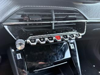 Peugeot 2008 1.2 PureTech 130 Allure -AUTOMAAT-NAVI-PDC-CAMERA picture 19