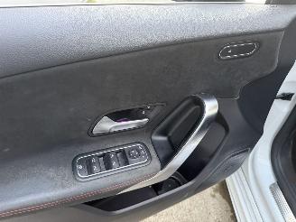 Mercedes A-klasse 200 Business Solution AMG-PANO-CAMERA-NAVI picture 15