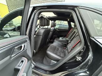 Porsche Macan 3.0 GTS 360 PK -PANO-LUCHTVERING-LEDER-LED picture 9