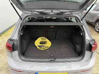 Volkswagen Golf 1.4 eHYBRID PHEV STYLE 204 PK0NAVI-IQ LICHT-PDC picture 11