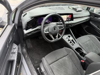 Volkswagen Golf 1.4 eHYBRID PHEV STYLE 204 PK0NAVI-IQ LICHT-PDC picture 3