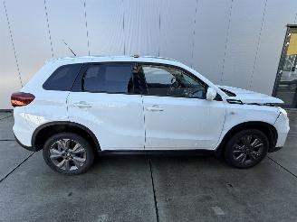 Suzuki Vitara 1.4 Boosterjet AllGrip Select 4X4 CAMERA - NAVI - LED picture 7