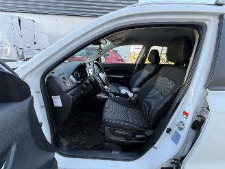 Suzuki Vitara 1.4 Boosterjet AllGrip Select 4X4 CAMERA - NAVI - LED picture 9