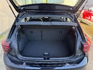 Volkswagen Polo 1.0TSI LIFE NAVI - AIRCO - LED picture 11