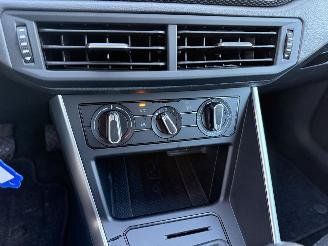 Volkswagen Polo 1.0TSI LIFE NAVI - AIRCO - LED picture 19