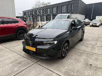 Unfallwagen Opel Astra Sports Tourer 1.6 Hybrid Level2 PHEV 2023/10