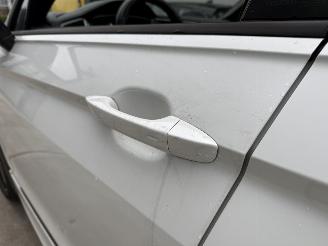 Volkswagen Tiguan 1.4 TSI e-HYBRID PHEV R-LINE Business + PANO-360 CAMERA-KEYLESS picture 15