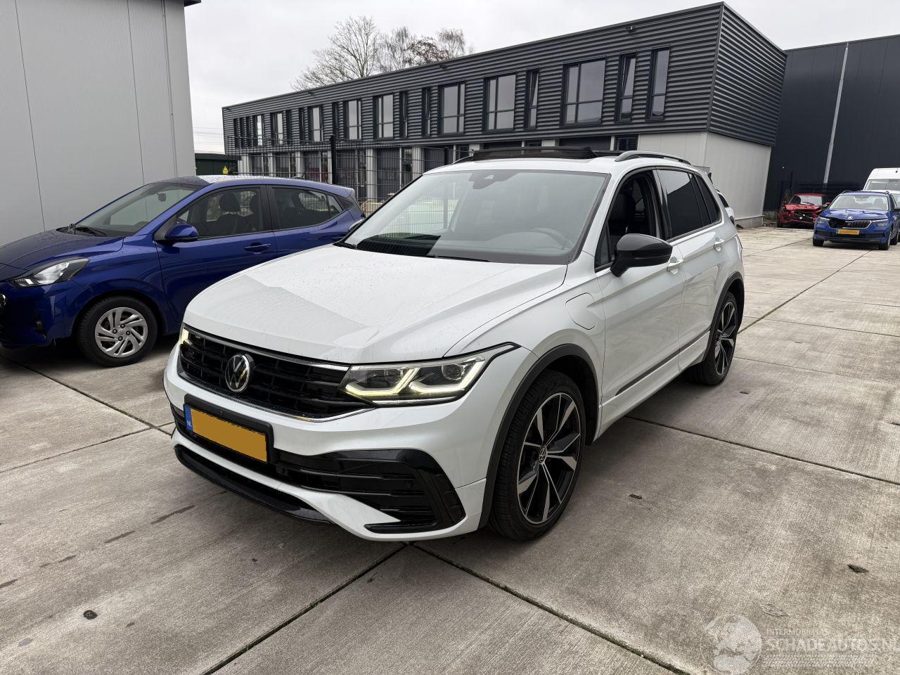 Volkswagen Tiguan 1.4 TSI e-HYBRID PHEV R-LINE Business + PANO-360 CAMERA-KEYLESS