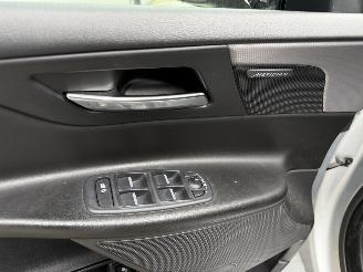 Jaguar XE 2.0 D Portfolio -NAVI-PDC-LEDER-CLIMA picture 13