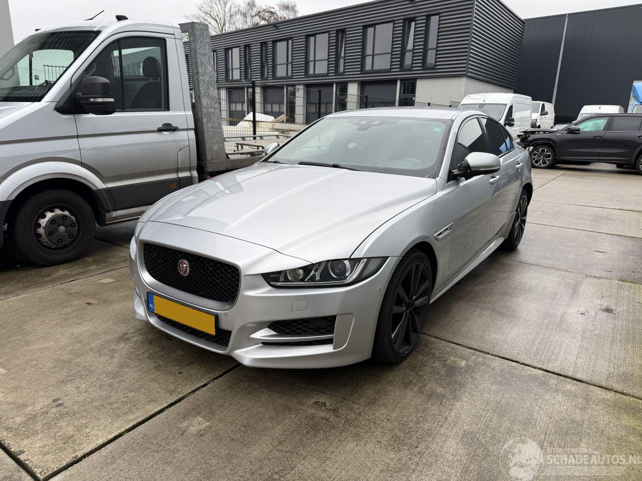 Jaguar XE 2.0 D Portfolio -NAVI-PDC-LEDER-CLIMA