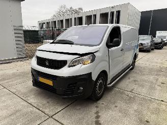 Schadeauto Peugeot Expert 1.5 Bleu HDI 100 S&S L3 AIRCO 2023/6
