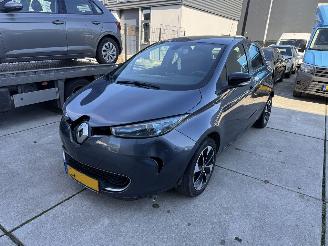 Schadeauto Renault Zoé Q90 Intens Quickcharge 41 kWh -AIRCO-PDC-EIGEN ACCU 2017/5
