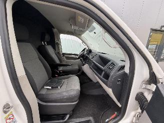 Volkswagen Transporter 2.0 TDI COMFORTLINE -AIRCO-PDC picture 10