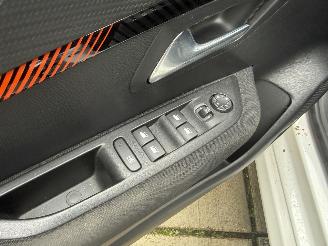 Peugeot 208 EV Active Pack 50 kWh -PDC-CRUISE-NAVI picture 15