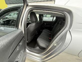 Peugeot 208 1.2 PureTech Allure Pack -NAVI-PDC-CAMERA picture 9