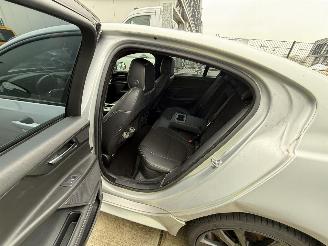 Jaguar XE 2.0 D PORTFOLIO -NAVI-CLIMA-LEDER-PDC picture 9