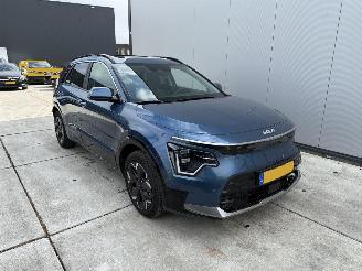 Schadeauto Kia Niro e-Niro Executive Line 64.8 kWh-SCHUIFDAK-LEDER-CAMERA-NAVI 2024/4