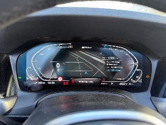 BMW 3-serie 330e High Executive M HUD - SCHUIFDAK - KEYLESS picture 21