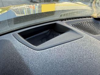 BMW 3-serie 330e High Executive M HUD - SCHUIFDAK - KEYLESS picture 16