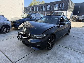 škoda osobní automobily BMW 3-serie 330e HIGH EXE M-PAKKET-HUD-SCHUIFDAK-KEYLESS-NAVI-PDC 2019/10