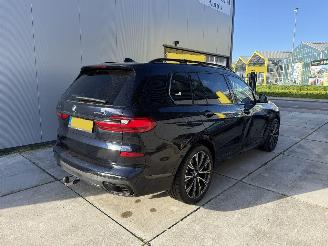 BMW X7 xDrive 40i High EXE -PANO-HEAD UP- 360 CAMERA-4 WIEL BESTURING picture 2