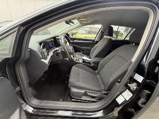 Volkswagen Golf 1.0 eTSI Life NAVI - CLIMA - CRUISE - LED picture 8