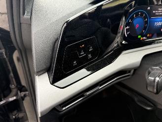 Volkswagen Golf 1.0 eTSI Life NAVI-CLIMA-CRUISE-LED picture 15