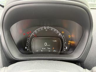 Toyota Aygo X -1.0 VVT-iMT Play -CAMERA-NAVI picture 17